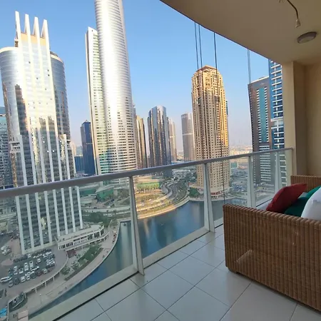 One Bedroom Apartment With Pool & Gym Near Marina Dubai Exterior photo