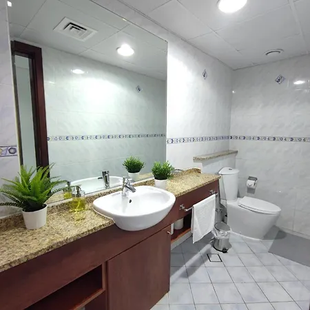 One Bedroom Apartment With Pool & Gym Near Marina Dubai Exterior photo