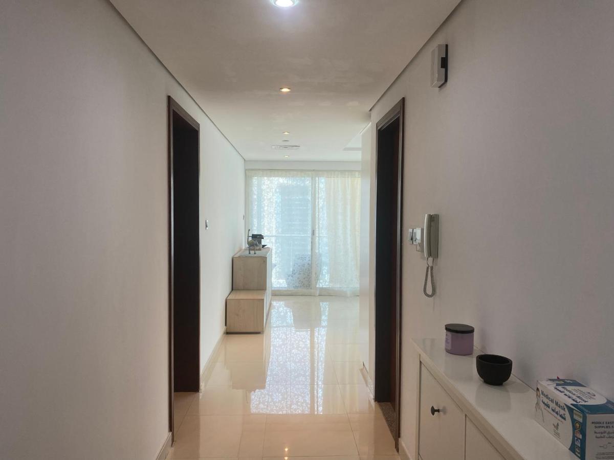Apartment One Bedroom With Pool & Gym Near Marina